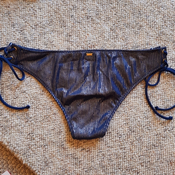 Victoria's Secret PINK Bikini - Picture 3 of 6